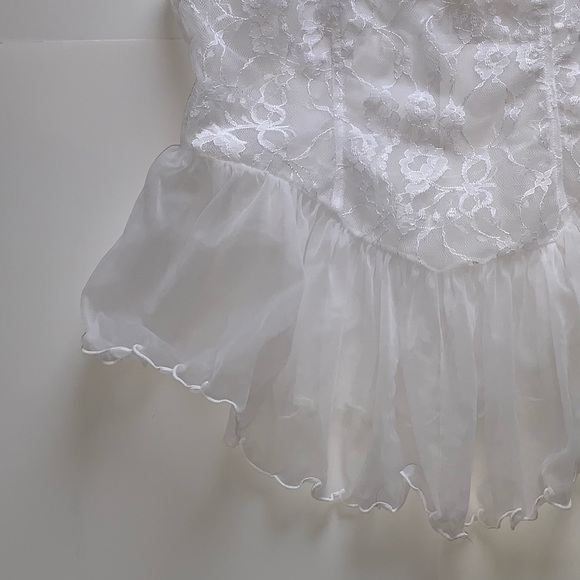 Delicate Mesh/Lingerie Style Top - Picture 4 of 4